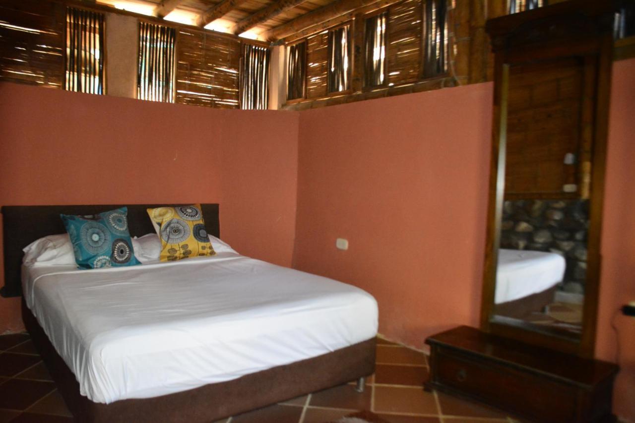 La Percha Hostal Palomino Ngoại thất bức ảnh